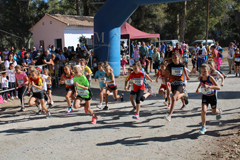 Espectacular jornada de atletismo en lora