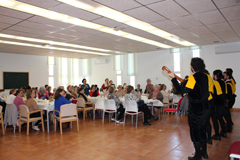 Exposicin y desayuno de mujeres en la Barriada El Puente