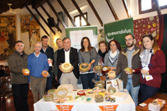 lora acoge el VI Mercado de Quesos Tradicionales