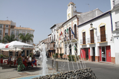 Corte del acceso a la Plaza Fuente Arriba