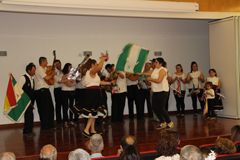 La Barriada El Puente celebra el da de la Cruz de Mayo