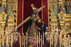 El Alcalde impone el Escudo de Oro a la imagen del Nazareno de las Torres